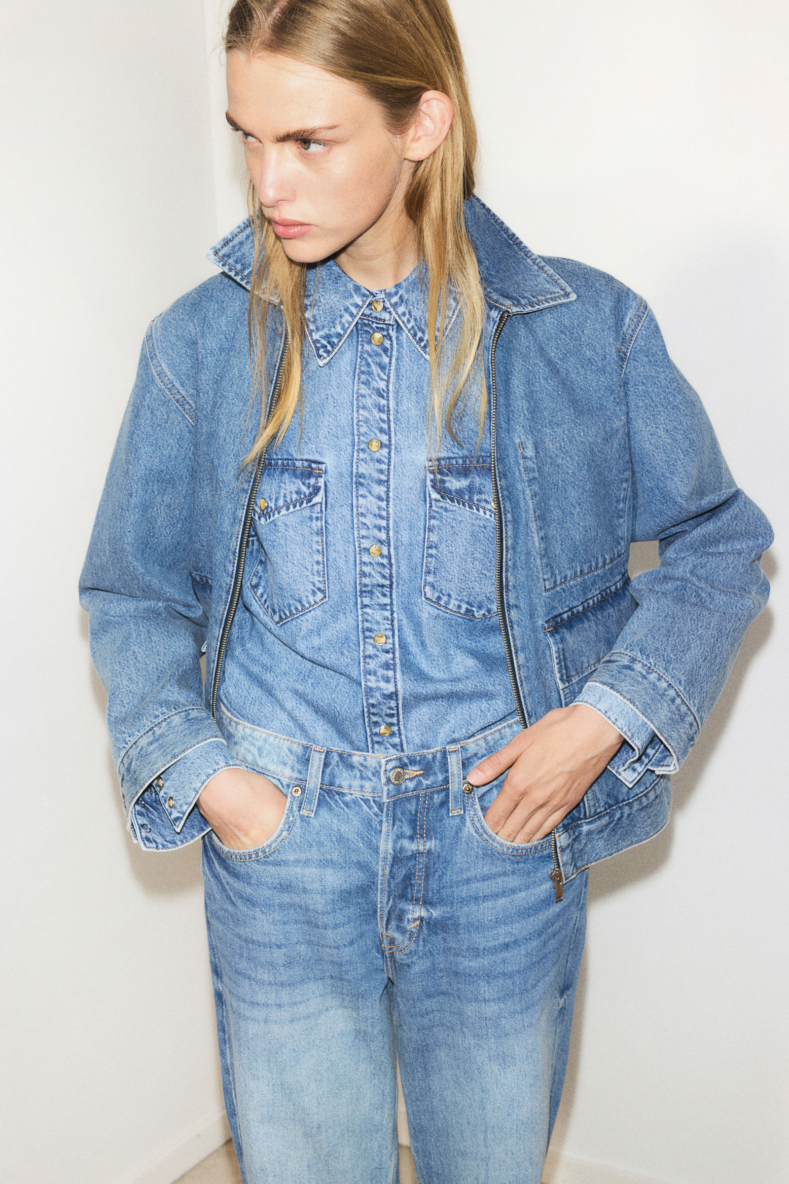 Jaqueta em denim | FastStore PDP